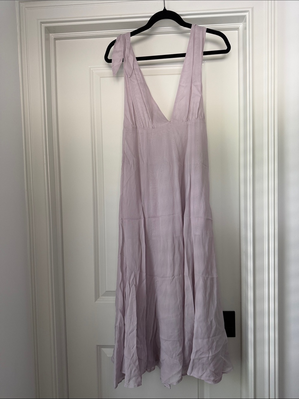 Reformation Adularia Tie-Shoulder V-Neck Midi Dress